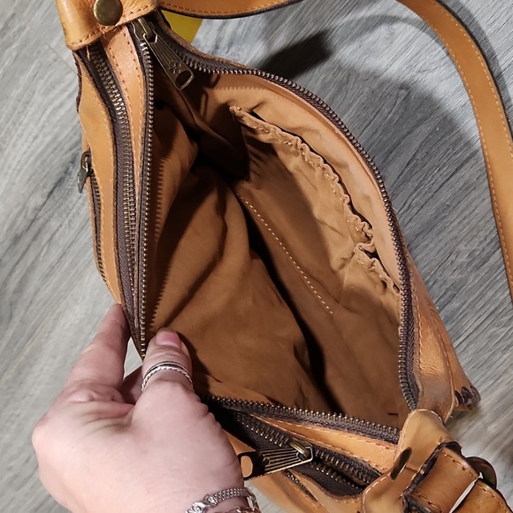 Patricia Nash Burnished Tooled Crossbody Bag - Picture 10 of 10